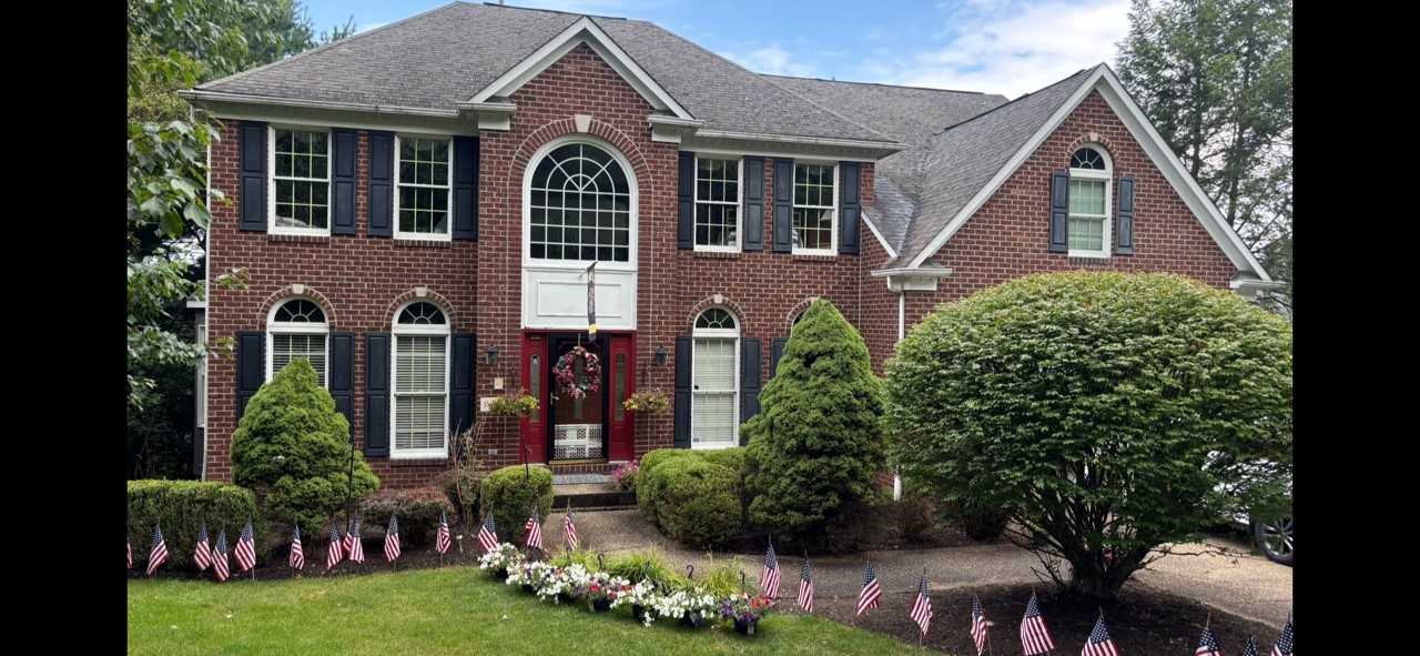 Exterior of 1800 Scarlett Drive, Pittsburgh, PA 15241