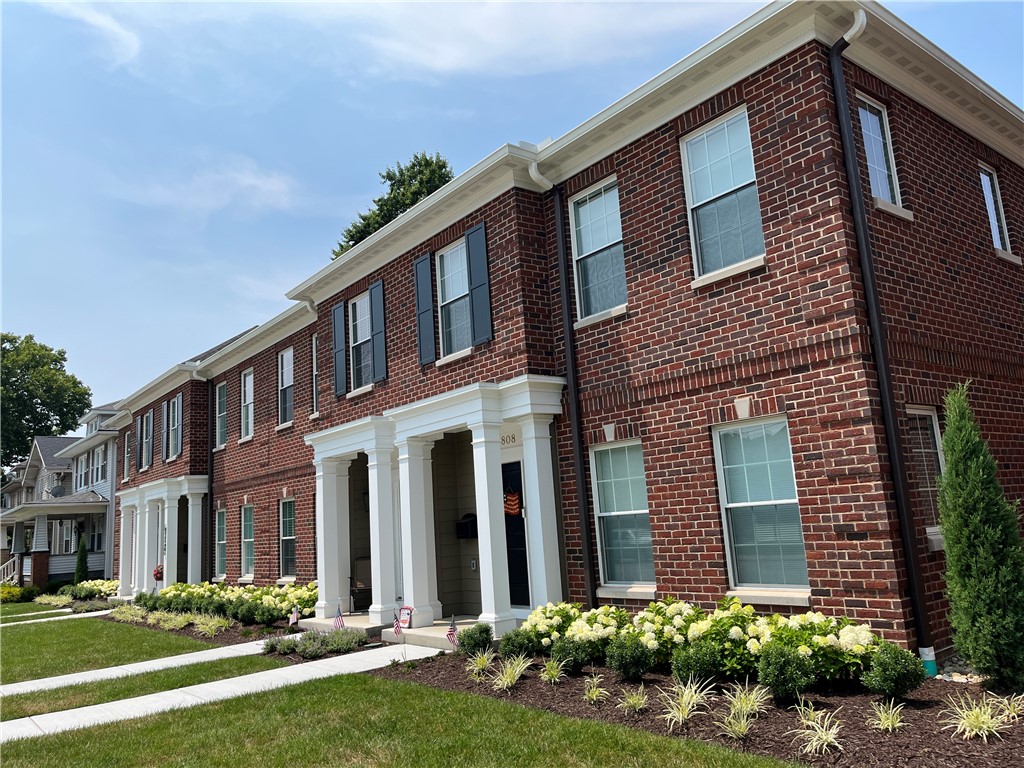 Exterior of 804 Second St, Beaver, PA 15009