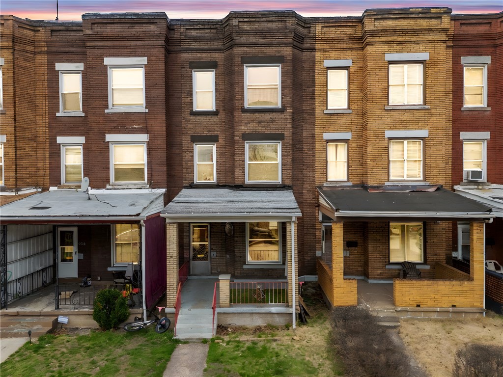 Exterior of 625 E 9th ave, Pittsburgh, PA 15120