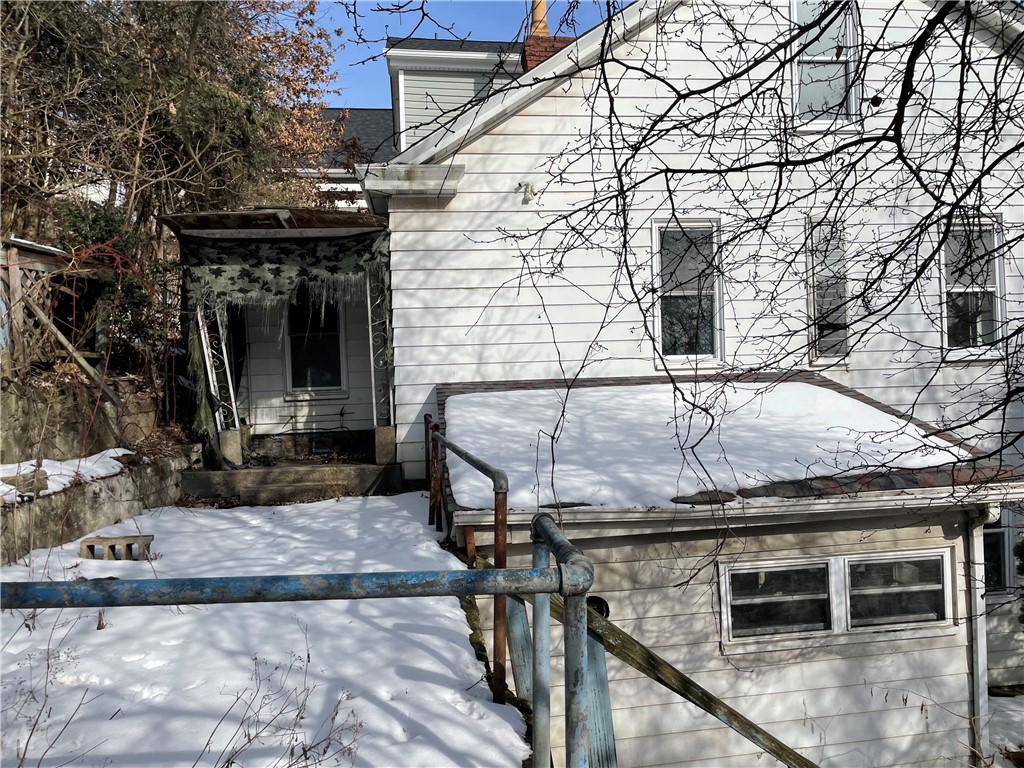 Exterior of 458 Wyola St, Pittsburgh, PA 15211