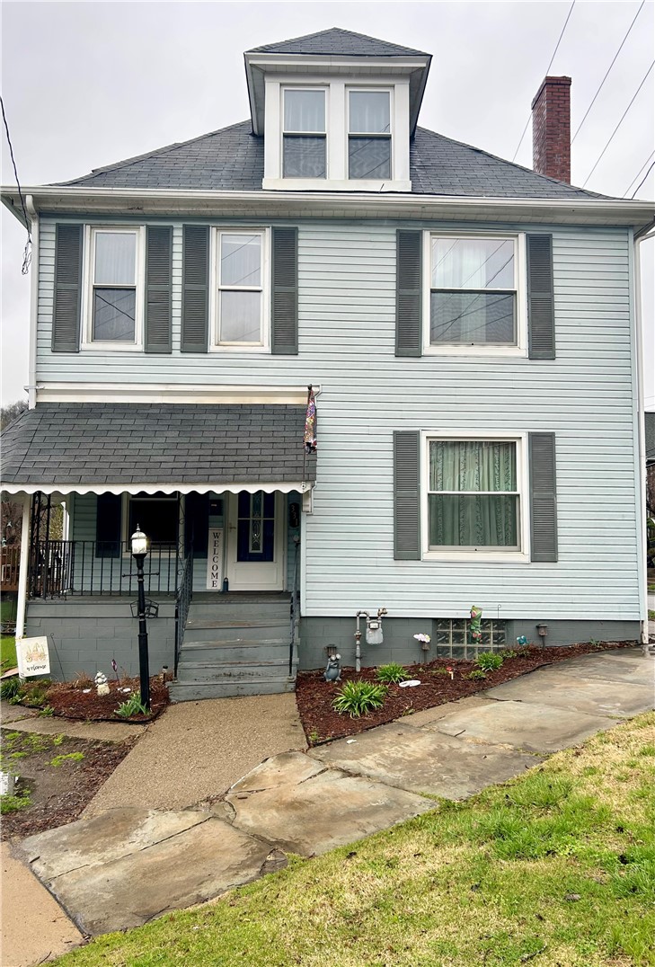 Exterior of 331 4th St, Freeport, PA 16229