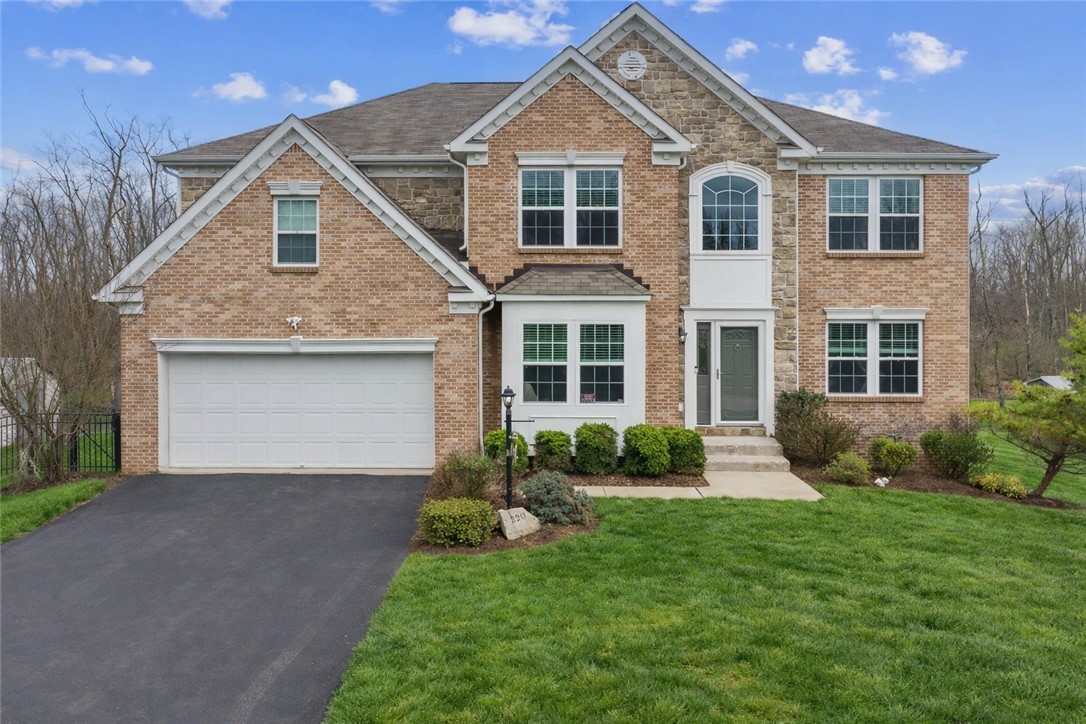 Exterior of 220 Williamsburg Dr, Elizabeth, PA 15037