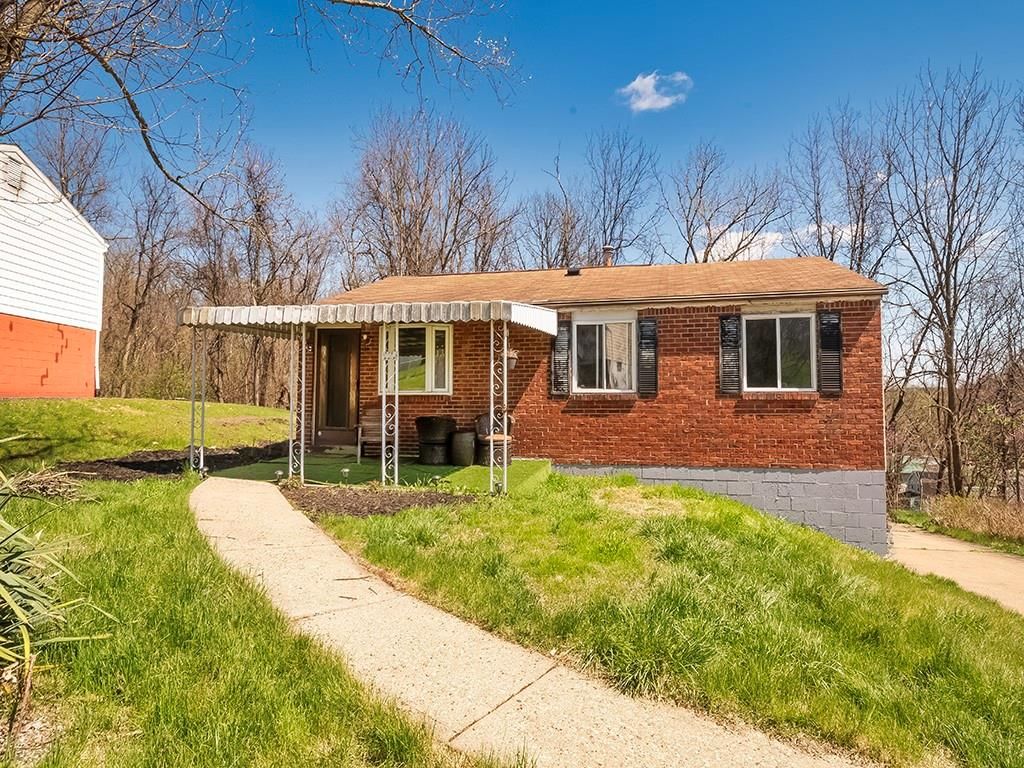 Exterior of 118 Courtney Dr, Verona, PA 15147