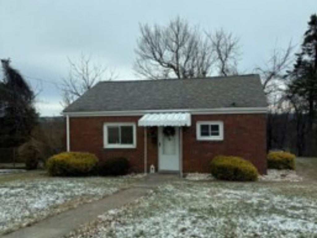 Exterior of 116 Delrose Dr, Mckeesport, PA 15133
