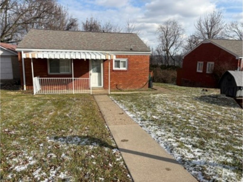 Exterior of 106 Delrose Dr, Mckeesport, PA 15133