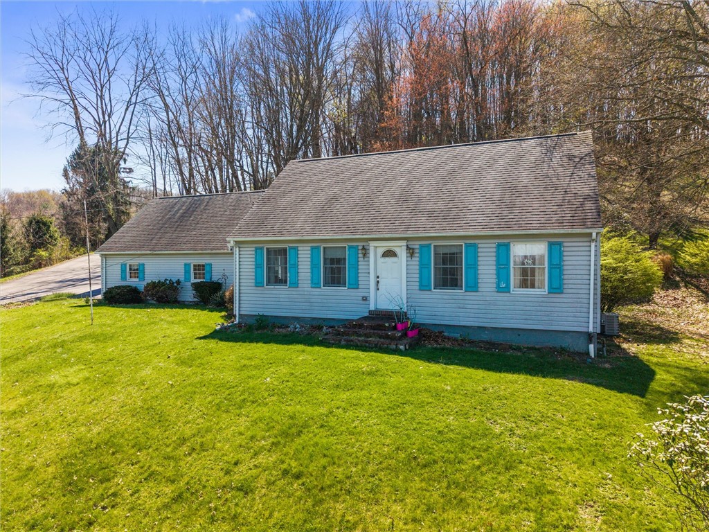 Exterior of 1242 La Belle Vue Rd, Vandergrift, PA 15690