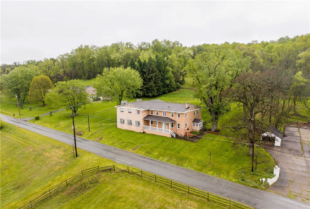 Exterior of 36 Little Mingo Rd, Finleyville, PA 15332