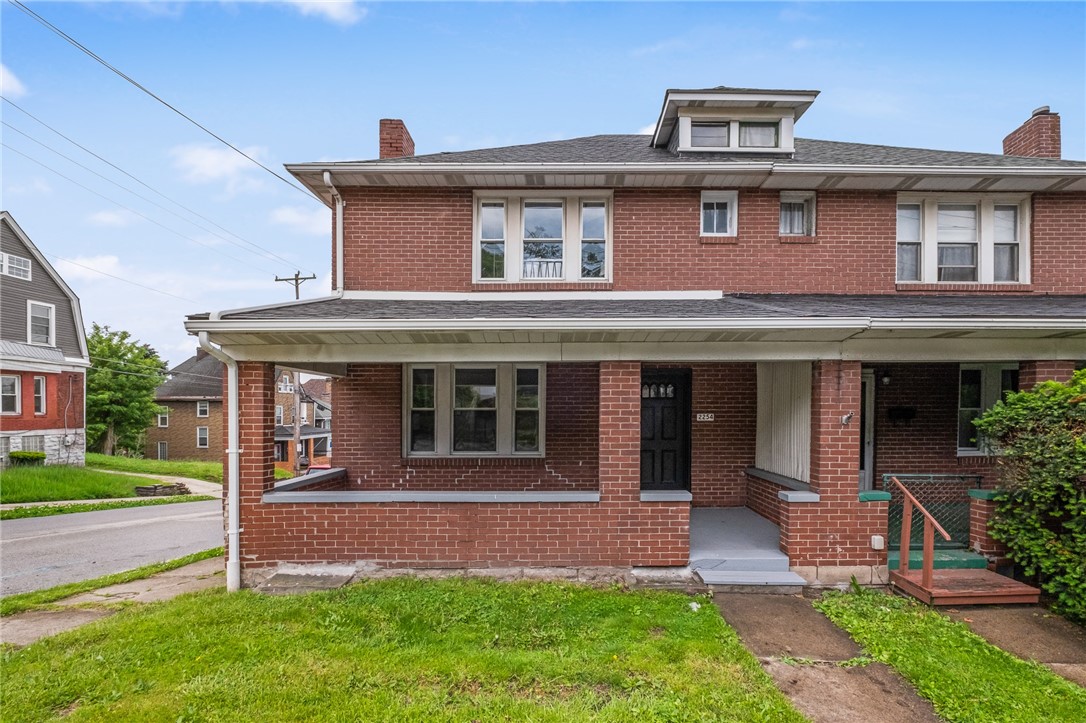 Exterior of 2254 S Braddock Ave, Pittsburgh, PA 15218