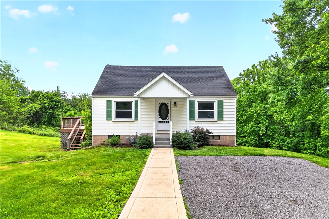 Exterior of 124 Bunker Hill Rd, Aliquippa, PA 15001