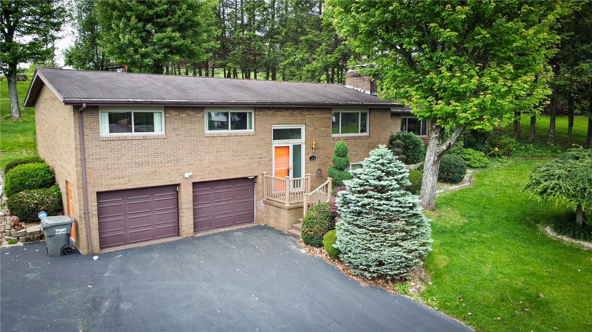 Exterior of 102 Lyn Dale Dr, Butler, PA 16001