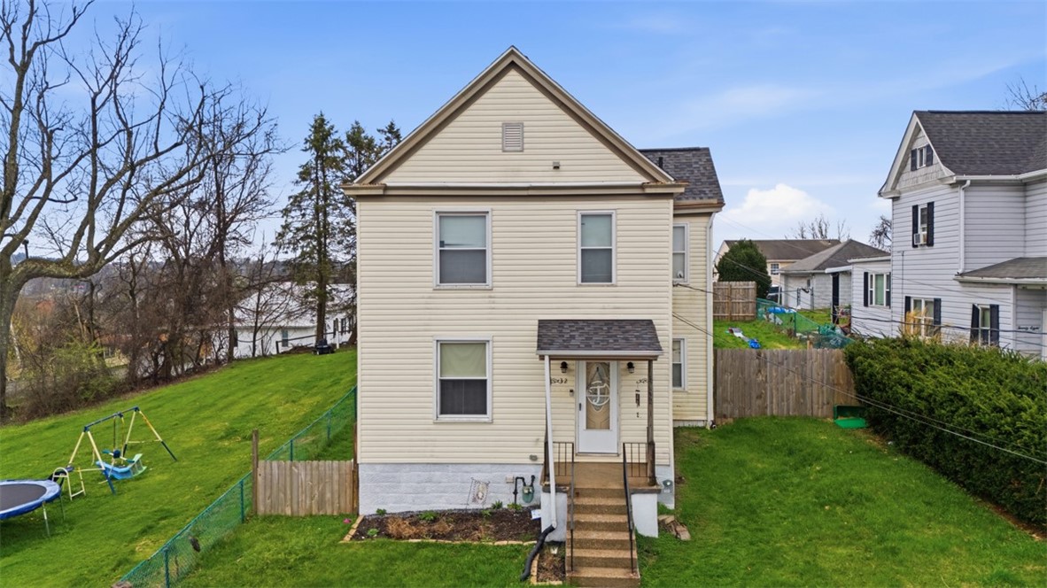 Exterior of 32 Shannon Ave, Washington, PA 15301