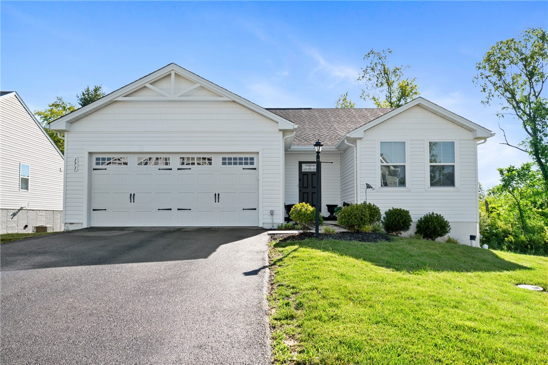 Exterior of 171 Alta Vista Drive, Imperial, PA 15126