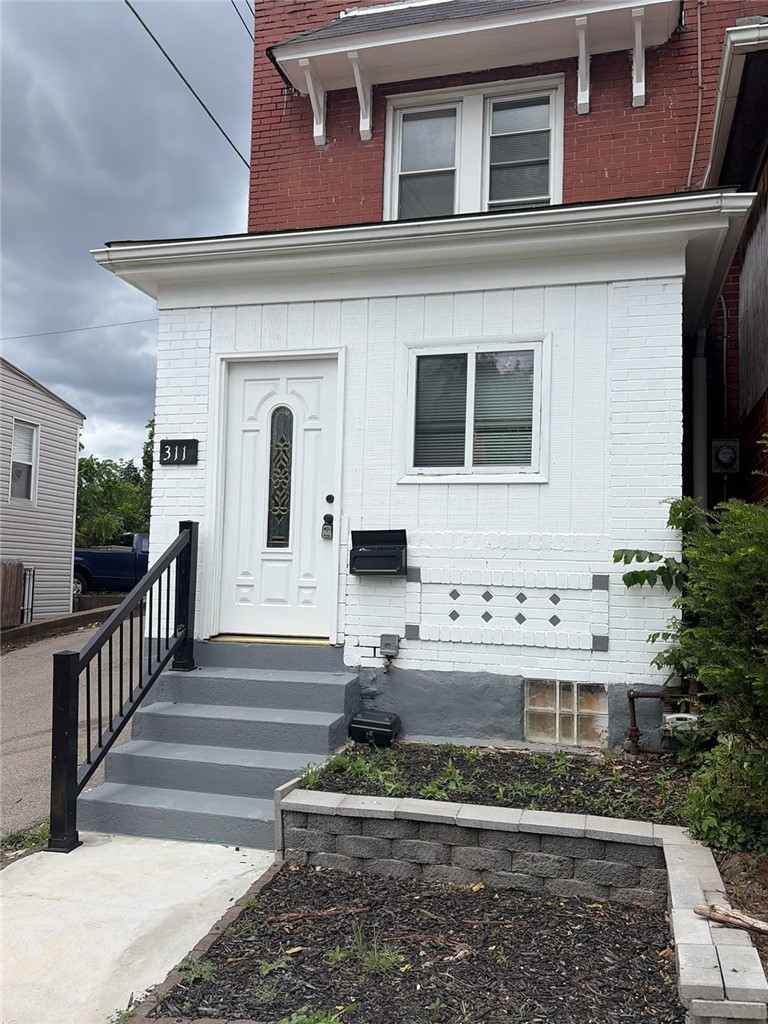 Exterior of 311 N Atlantic Ave, Pittsburgh, PA 15224