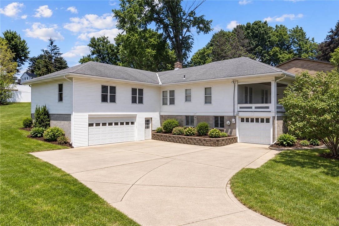 Exterior of 1405 Park Ave, Washington, PA 15301