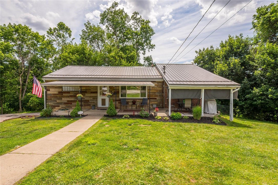 Exterior of 4 Ann St, Carnegie, PA 15106