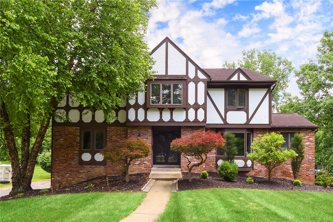 Exterior of 153 Oakwood, McMurray, PA 15317