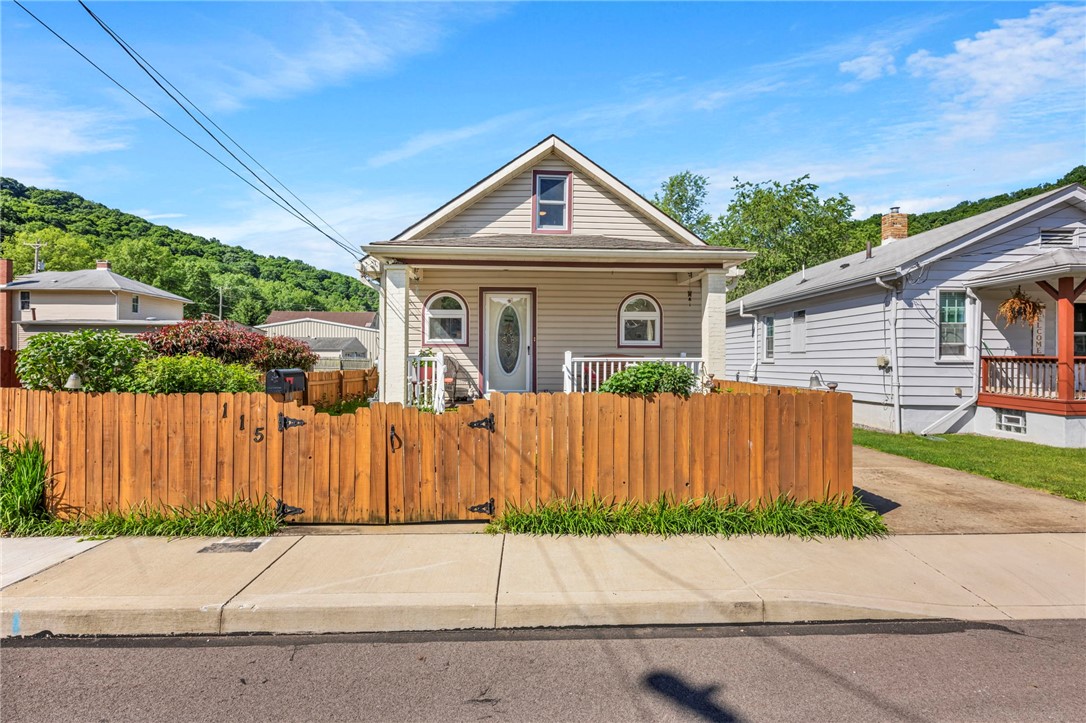 Exterior of 115 Eckert St, Ambridge, PA 15003
