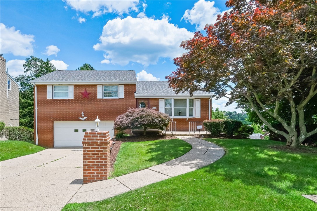 Exterior of 2422 Silver Oak Place, Pittsburgh, PA 15220