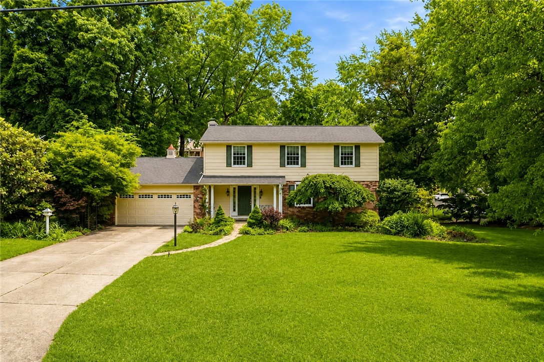 Exterior of 153 Seegar Rd, Upper St Clair, PA 15241
