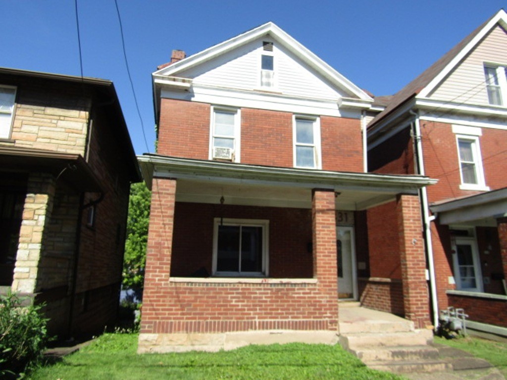 Exterior of 331 James St, Turtle Creek, PA 15145