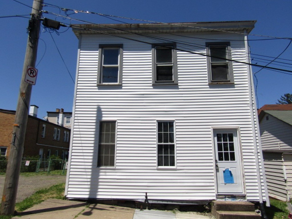 Exterior of 2125 Jonquil Way, Pittsburgh, PA 15210
