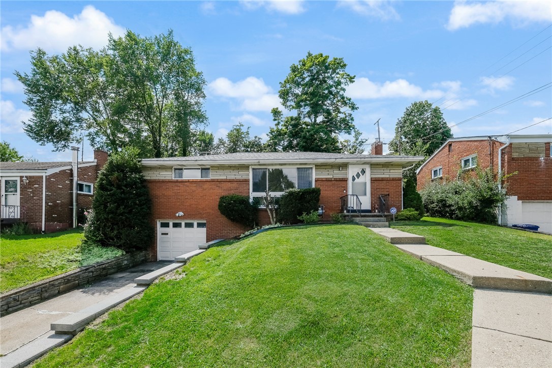 Exterior of 1654 Hollyrood Rd, Pittsburgh, PA 15227