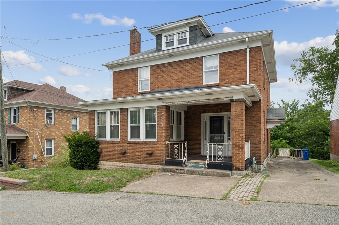 Exterior of 333 Greenwood Pl, Bridgeville, PA 15017