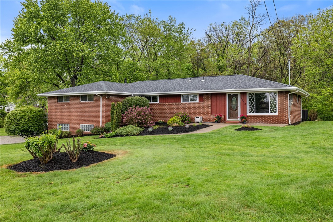 Exterior of 2052 Hulton Rd, Verona, PA 15147