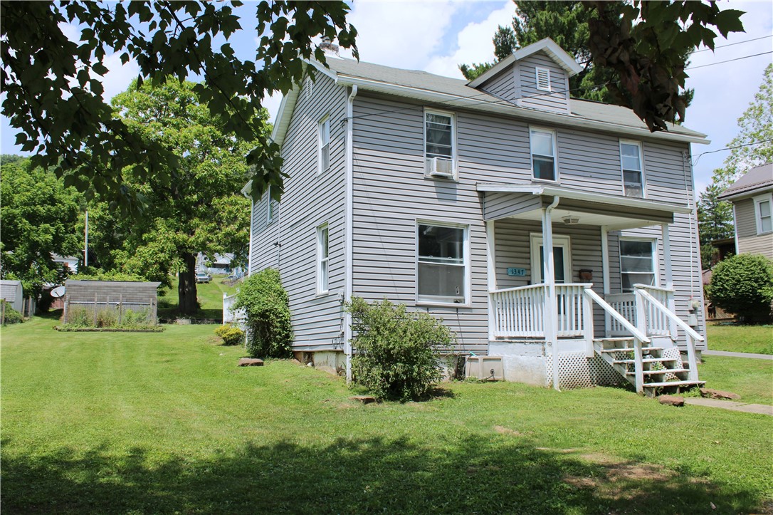 Exterior of 1347 Philadelphia St, Indiana, PA 15701