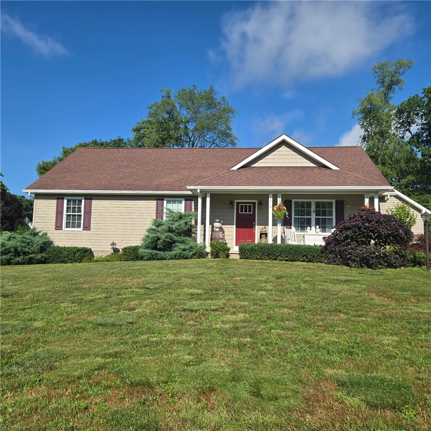Exterior of 1213 West Dr, Butler, PA 16002