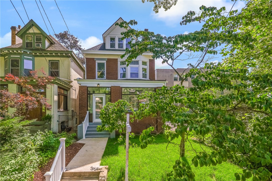 Exterior of 1108 E End Ave, Pittsburgh, PA 15218