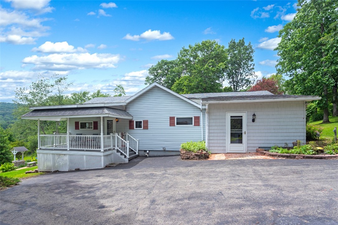 Exterior of 395 Cranberry Rd, Confluence, PA 15424