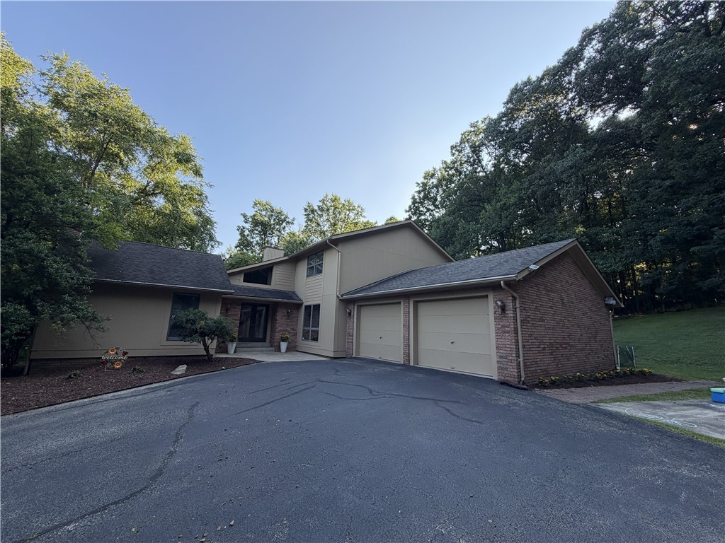 Exterior of 4900 Cole Road, Murrysville, PA 15668