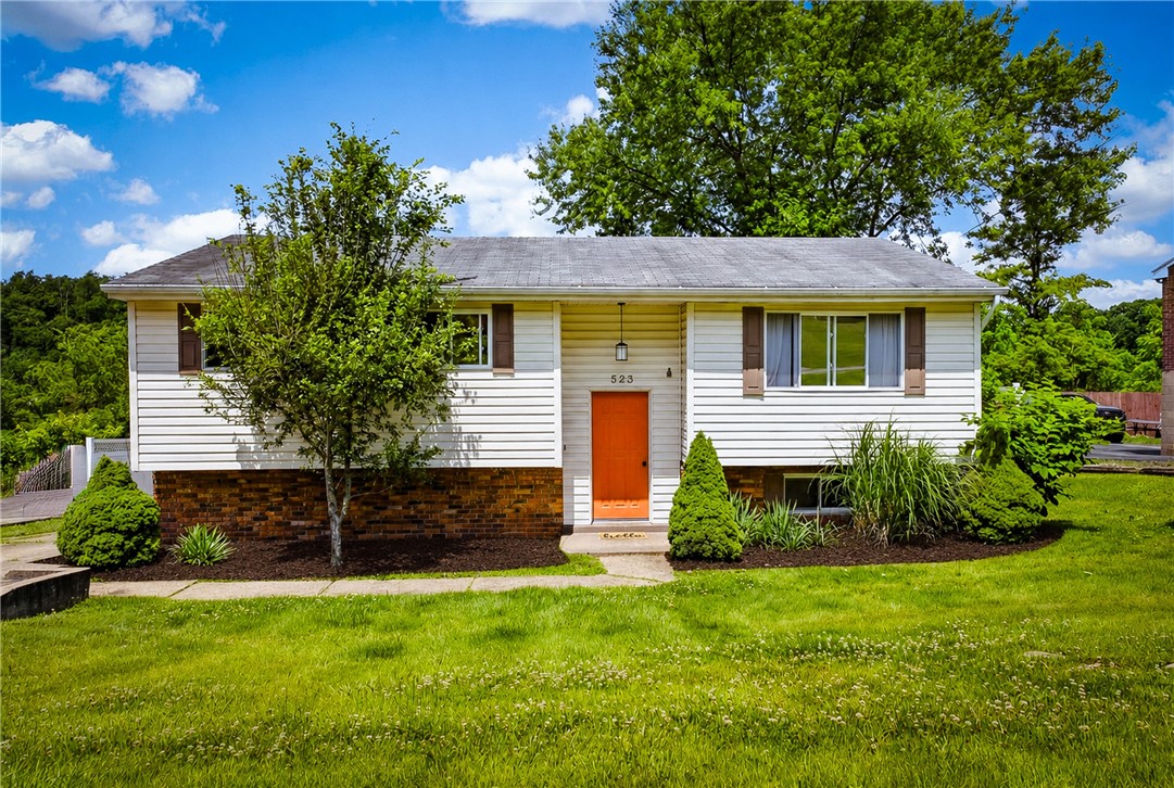 Exterior of 523 Friendship Dr, Mckeesport, PA 15135