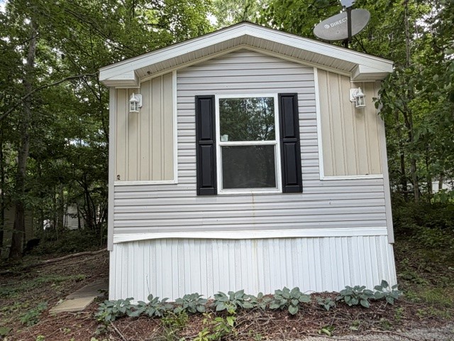Exterior of 12 Via Milano, Smock, PA 15480