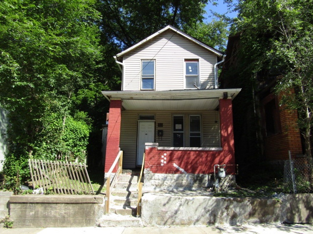 Exterior of 303 Flowers Ave, Pittsburgh, PA 15207