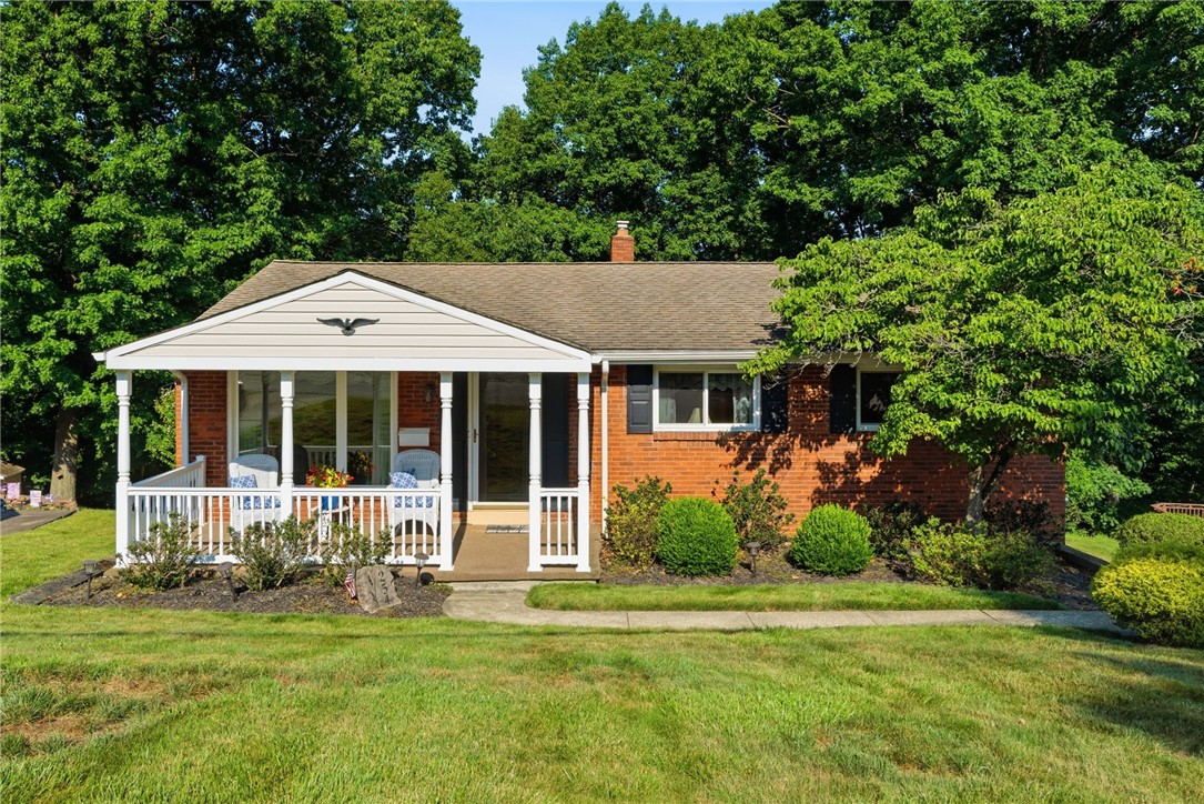 Exterior of 254 Parkedge Rd, Pittsburgh, PA 15220