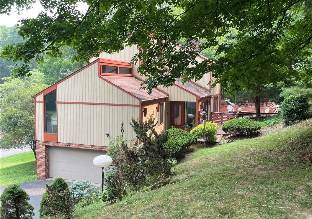 Exterior of 3301 BROOKDALE DRIVE, Pittsburgh, PA 15241