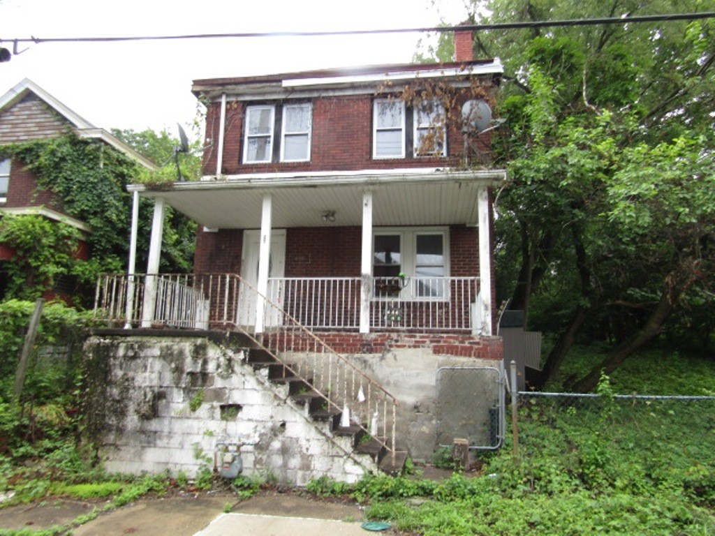 Exterior of 644 Paulson Ave, Pittsburgh, PA 15206