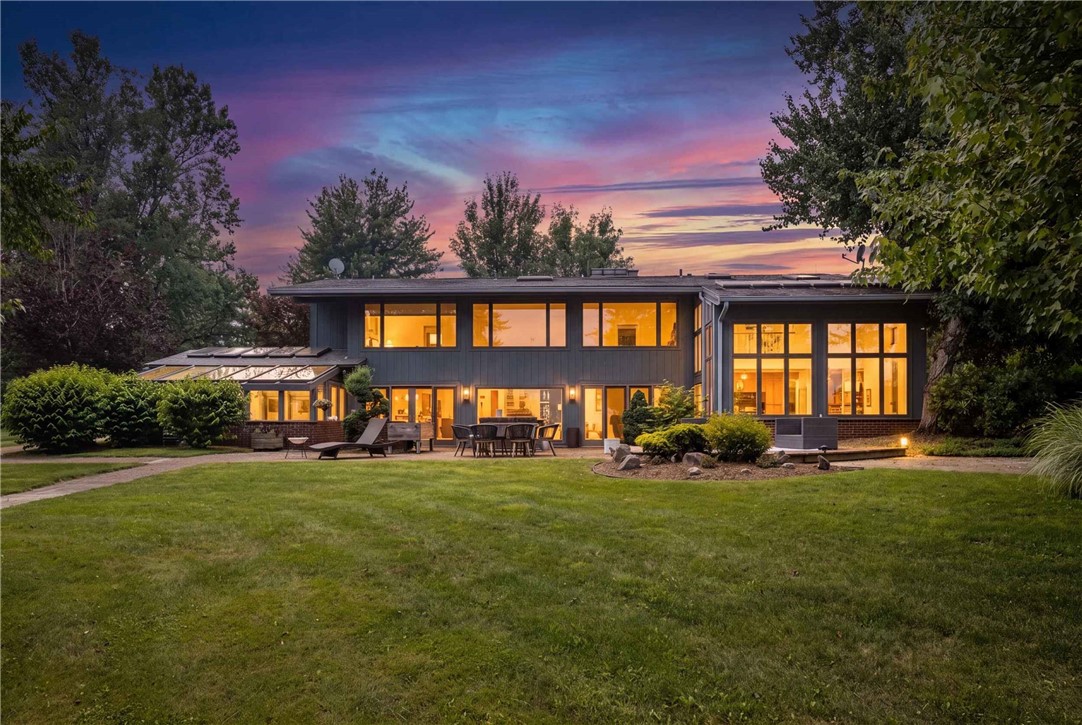 Exterior of 26 Lois Ln, Mercer, PA 16137