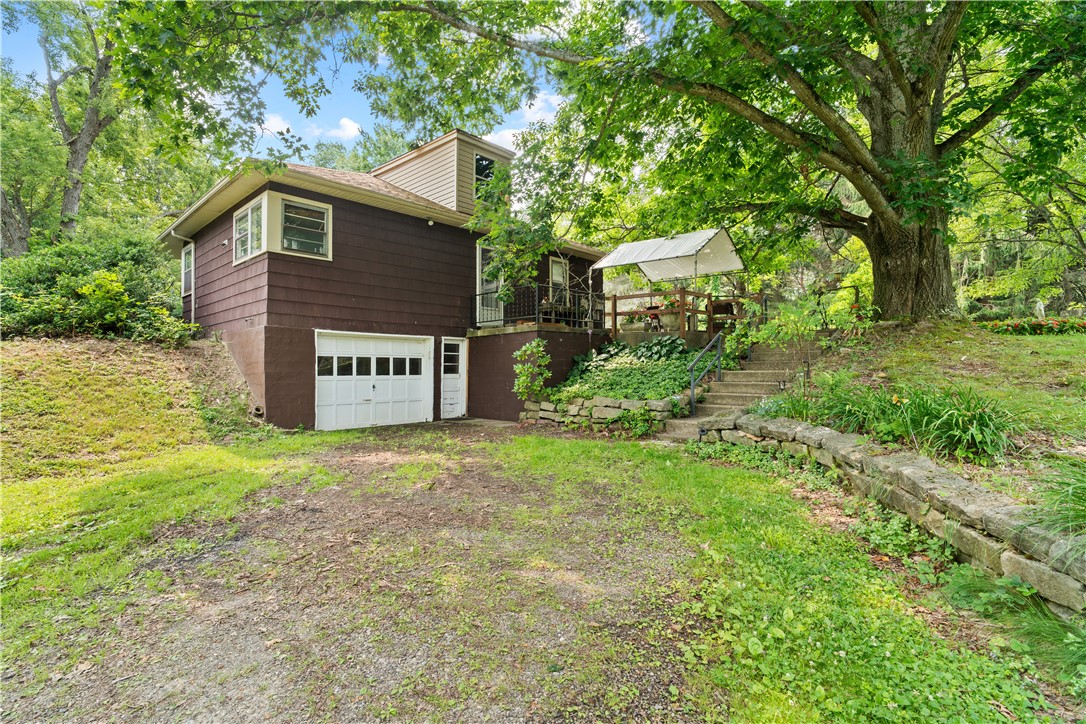 Exterior of 110 Gypsy, Saint Marys, PA 15857