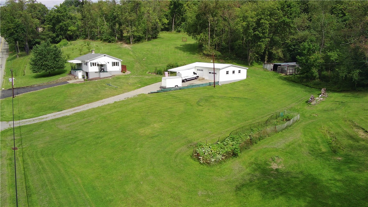 Exterior of 661 Pinkerton Run Rd, Oakdale, PA 15071