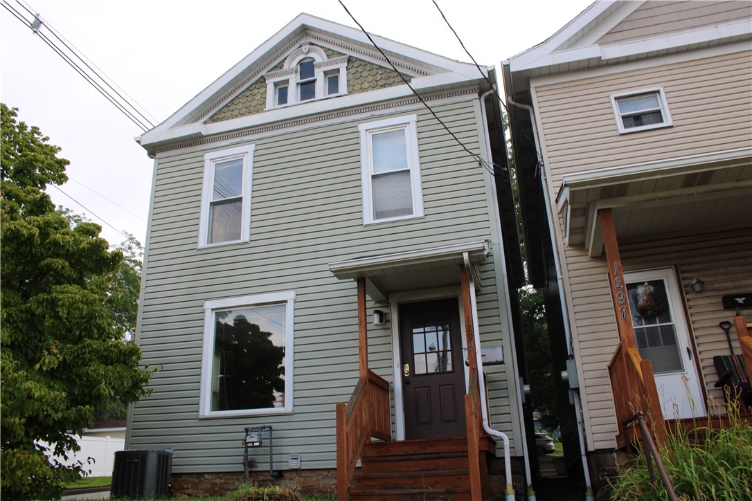 Exterior of 1299 Philadelphia St, Indiana, PA 15701