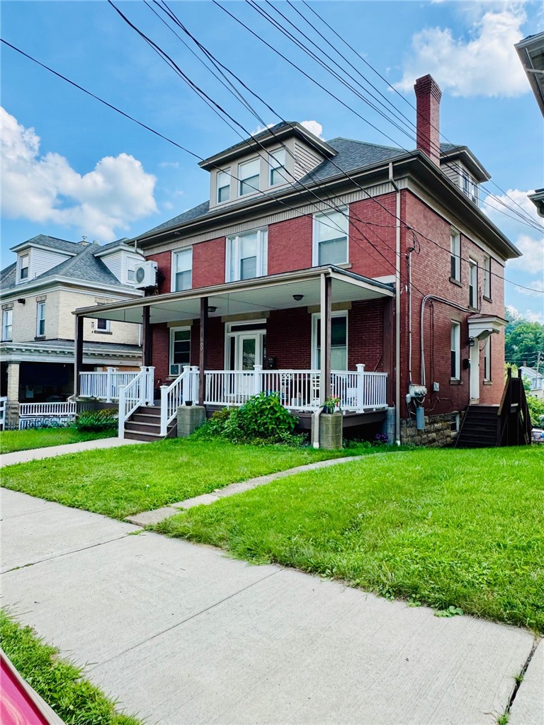 Exterior of 660 E Maiden Street, Washington, PA 15301
