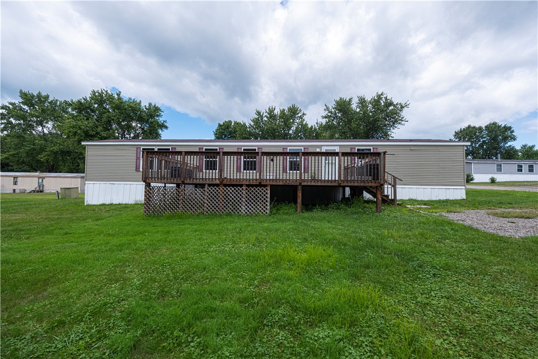 Exterior of 120 Woodview Drive, Valencia, PA 16059