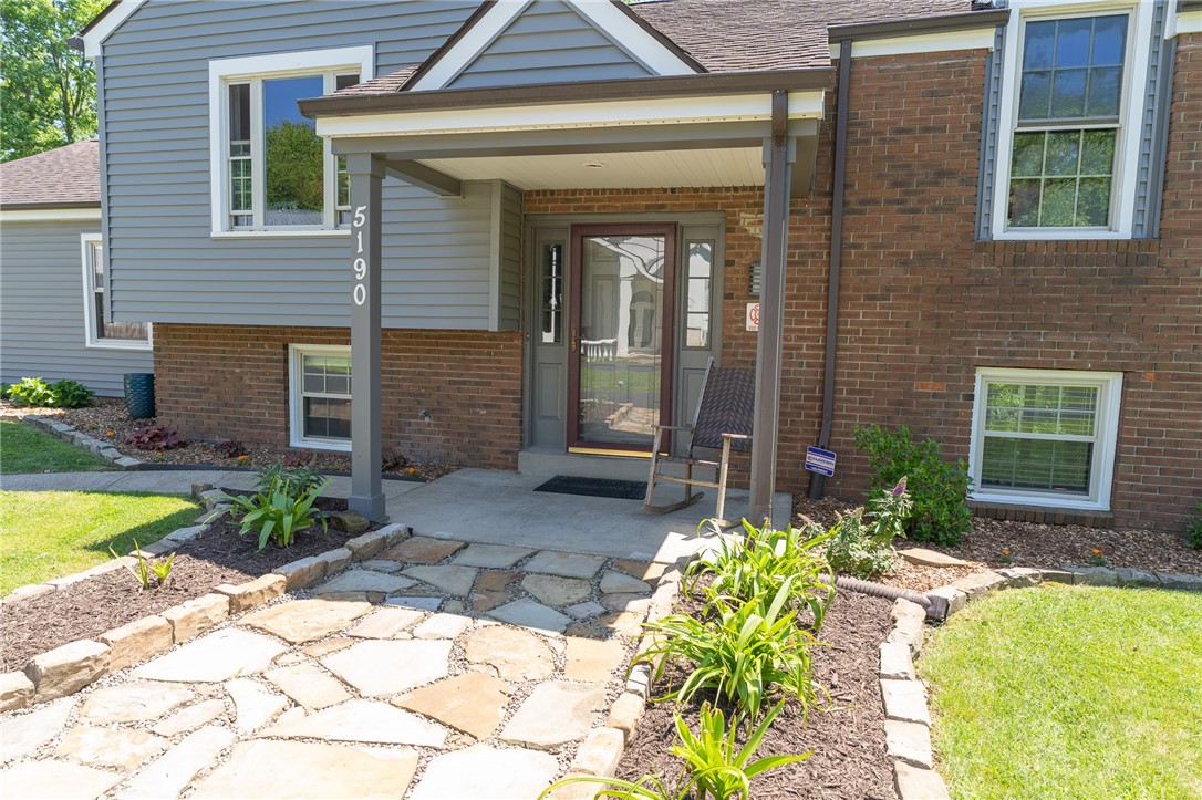 Exterior of 5190 Windy Hill, Gibsonia, PA 15044