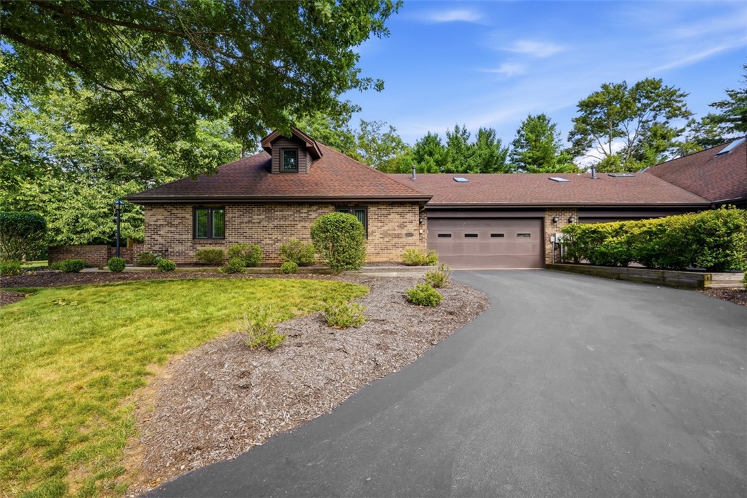 Exterior of 10097 Mansion Drive, Gibsonia, PA 15044