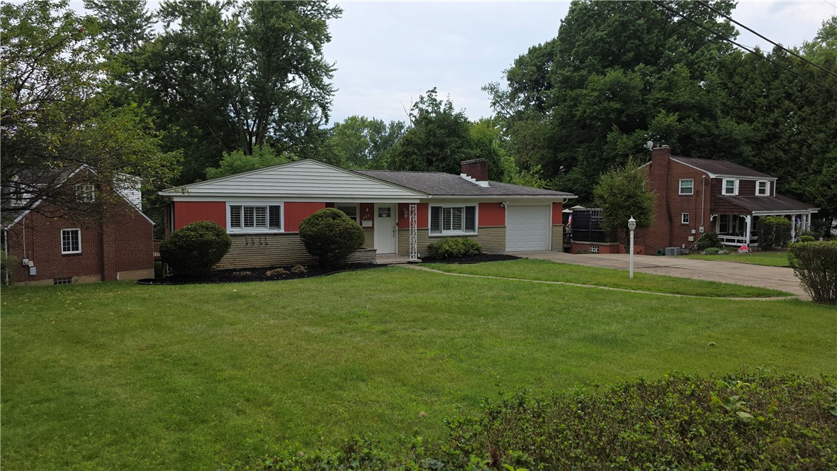 Exterior of 301 Earlwood Rd, Pittsburgh, PA 15235