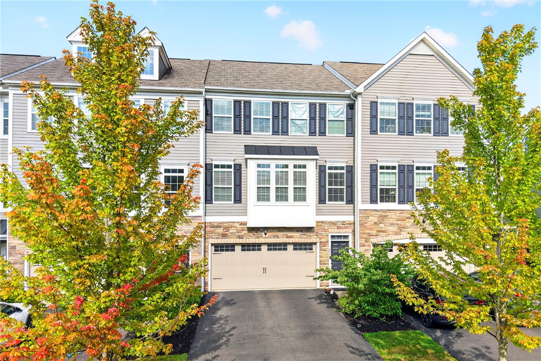 Exterior of 235 Eagle Dr., Cranberry Twp, PA 16066