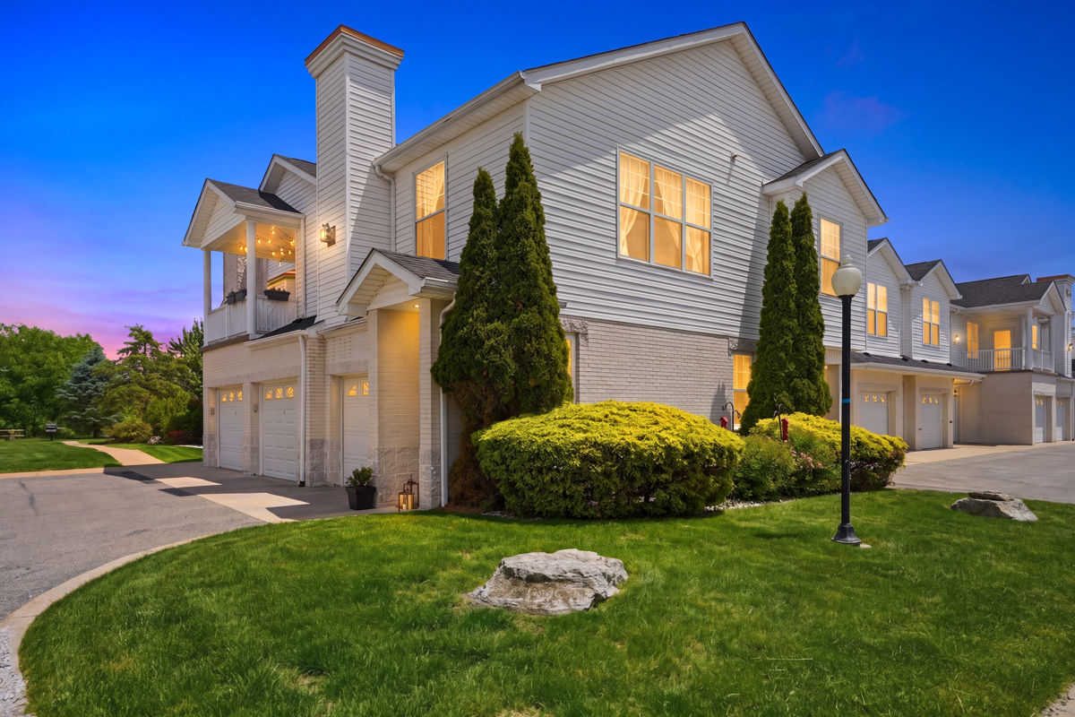 Exterior of 244 Adams Pointe Blvd. 6, Mars, PA 16046